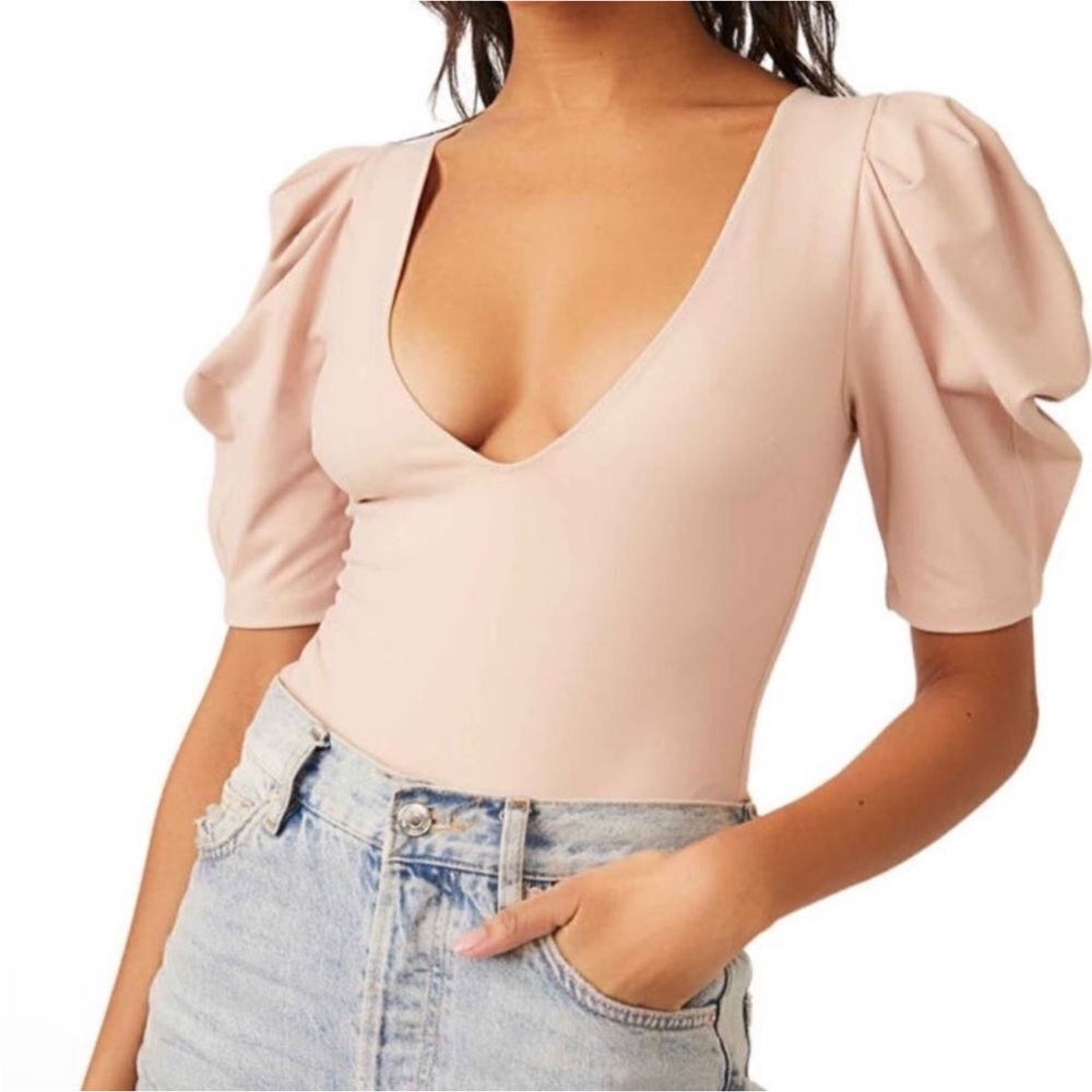 NWT Free People Va Va Voop Knit Deep V -Neck Ruched, Puffed Sleeve Bodysuit
